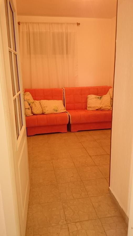 Bg Apartman Sutomore Luaran gambar