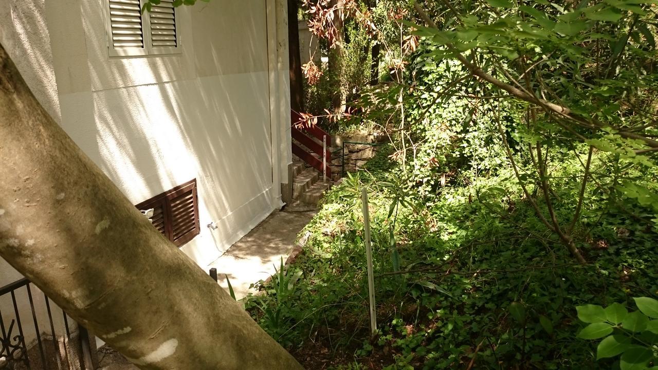 Bg Apartman Sutomore Luaran gambar